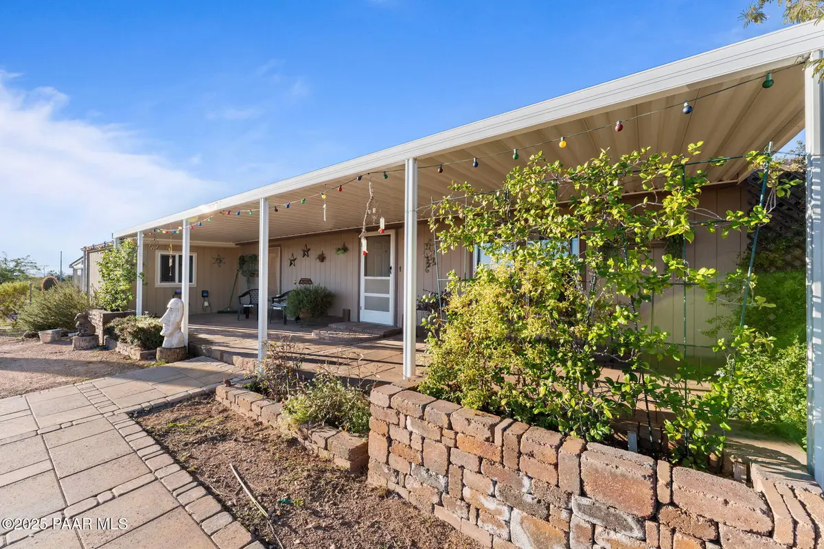 30040 W Redbird Road, Wittmann, AZ 85361 - #1