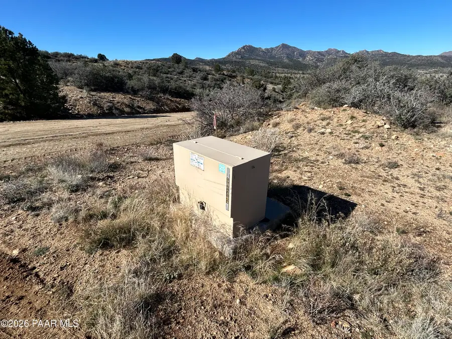 17327 S Rocky Boy Way, Peeples Valley, AZ 85362 - Image #3