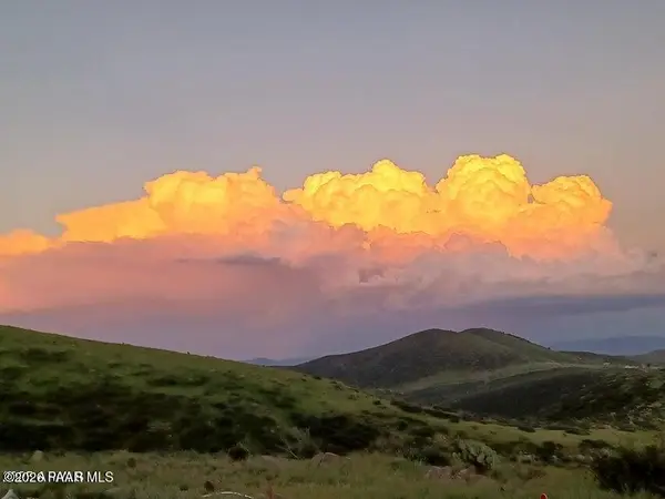 5668 S Miners Pick Road, Dewey-Humboldt, AZ 86329