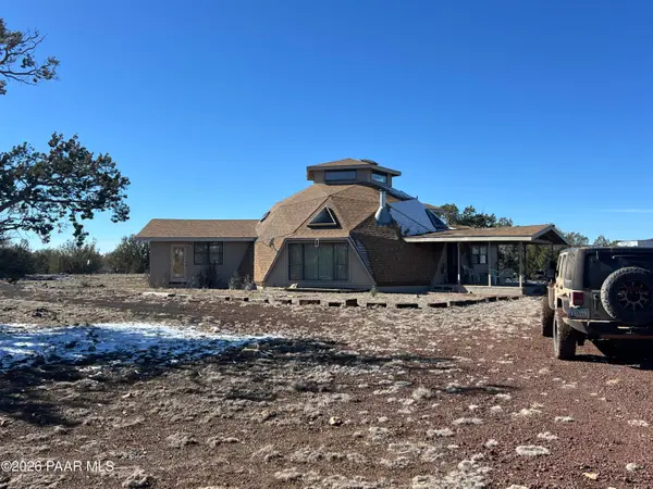 8520 W Ajo Jogger Trail, Ash Fork, AZ 86320