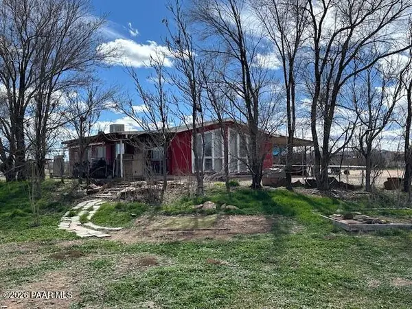 2715 W Annie Road, Paulden, AZ 86334