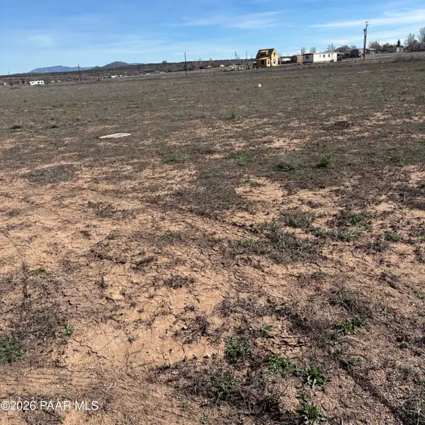 435 W Guymas Trail, Paulden, AZ 86334