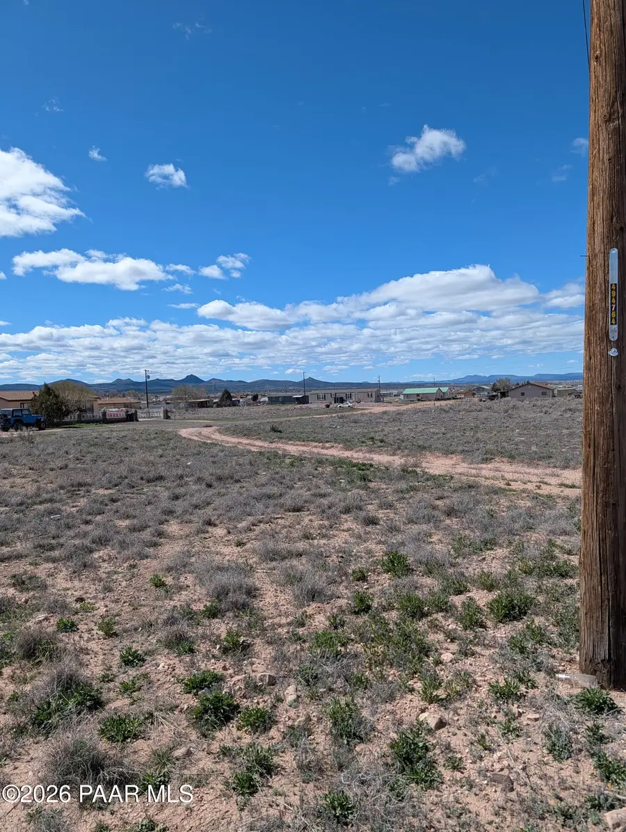 12 W Baja Road, Paulden, AZ 86334 - #2