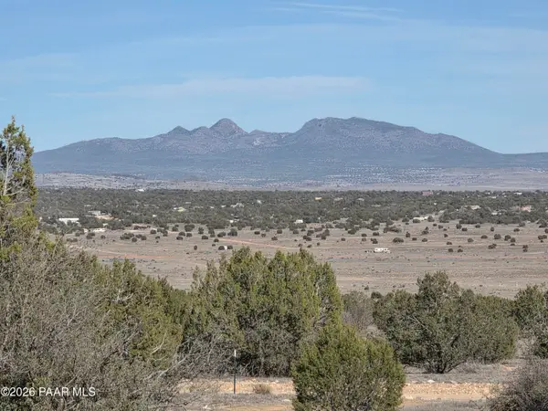 53302 Shadow Mountain Parkway, Seligman, AZ 86337