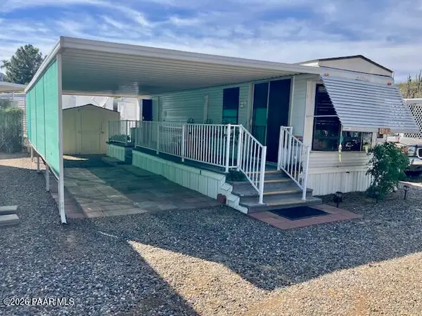 19101 E Palm Lane #19, Black Canyon City, AZ 85324