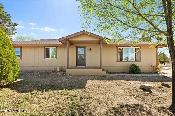 25325 N Naples Street, Paulden, AZ 86334