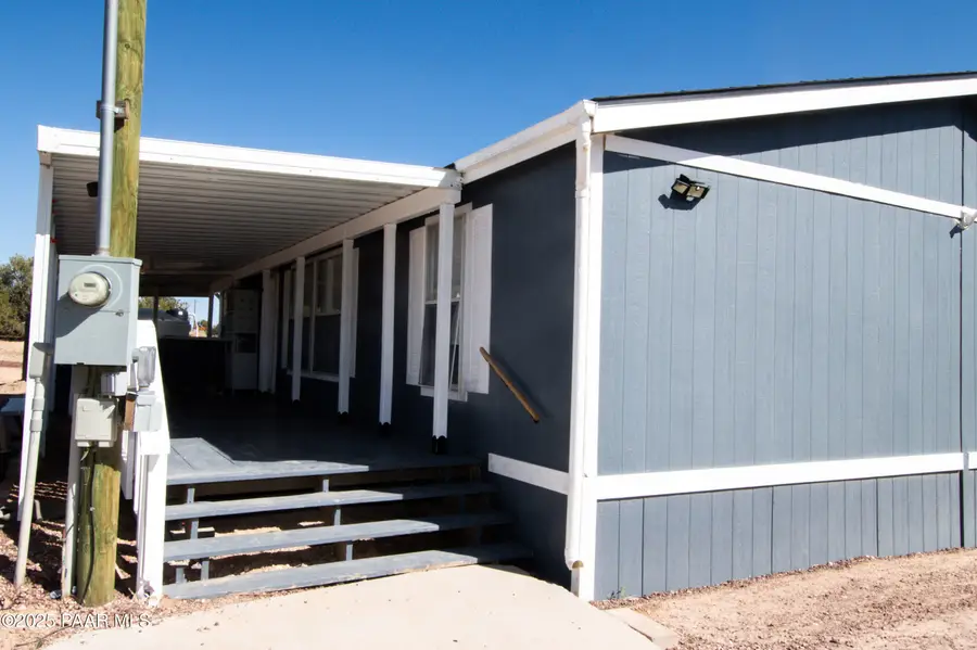 27585 W El Oro Drive, Seligman, AZ 86337 - #2