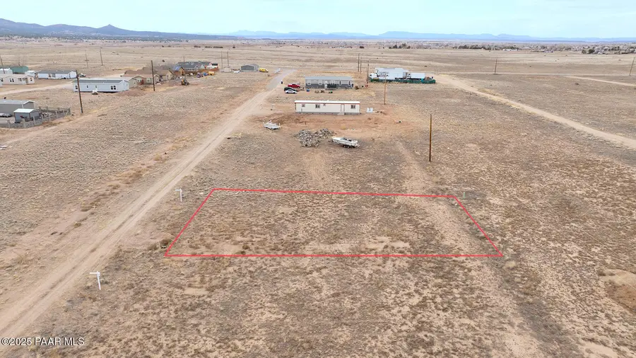 390 W Hawaii Road, Paulden, AZ 86334 - #3