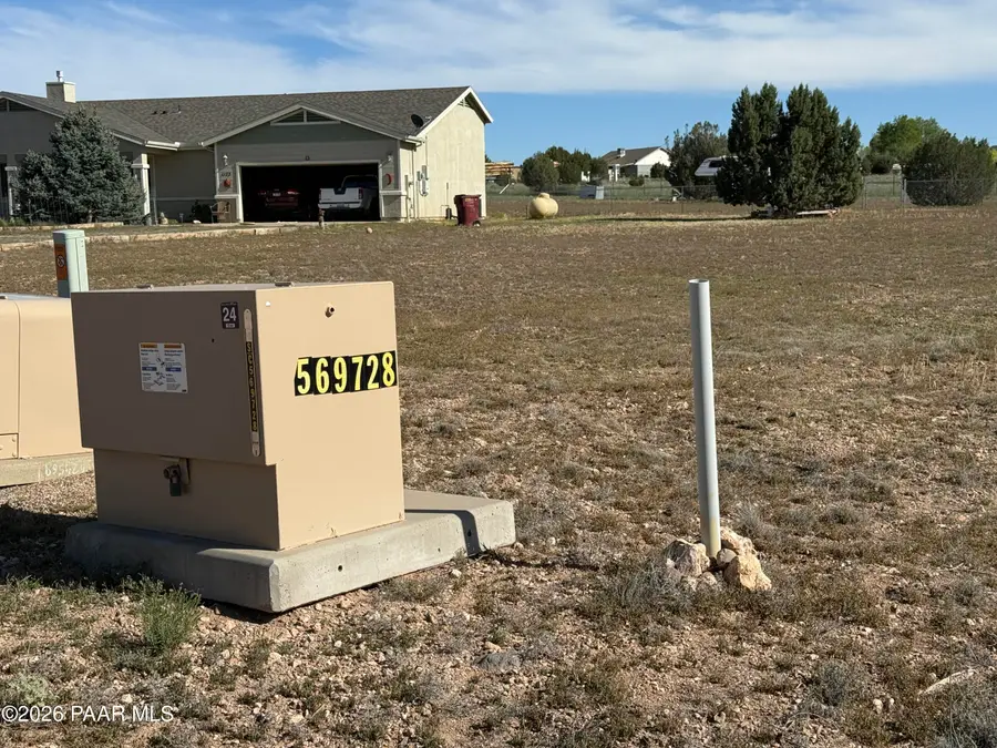 1125 E Cougar Ridge Road, Paulden, AZ 86334 - #3