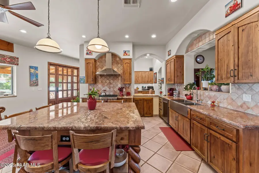 18210 W Moonlight Mesa Road, Wickenburg, AZ 85390 - #2