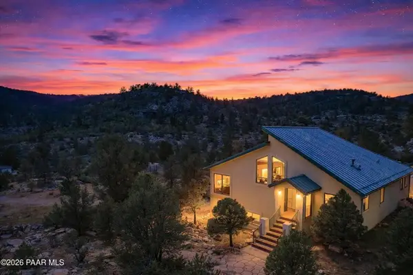 18250 Backwoods Trail, Peeples Valley, AZ 86332