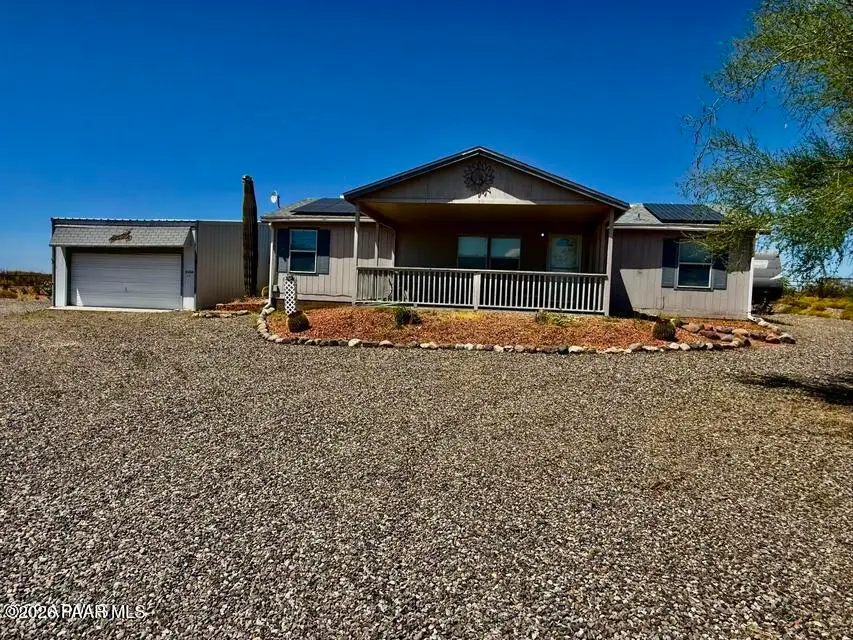 27650 S Clydesdale Avenue, Congress, AZ 85332 - #1