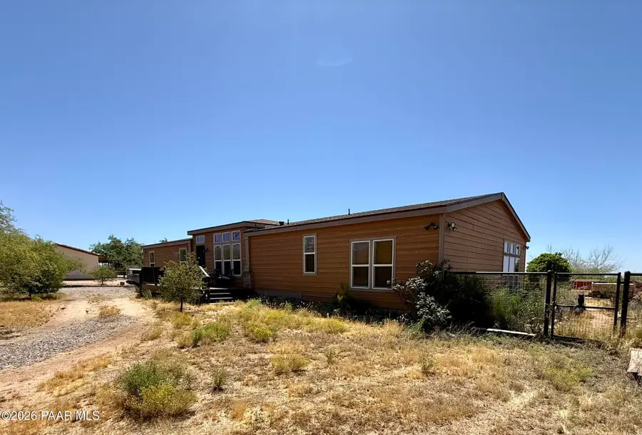 22455 W Hylton Way, Congress, AZ 85332 - #3