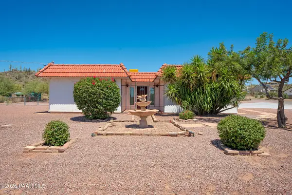 33750 S Ridgeway Road, Black Canyon City, AZ 85324