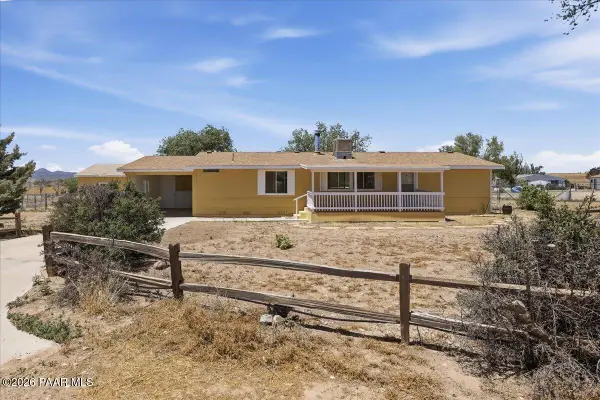 24700 N Los Angeles Street, Paulden, AZ 86334