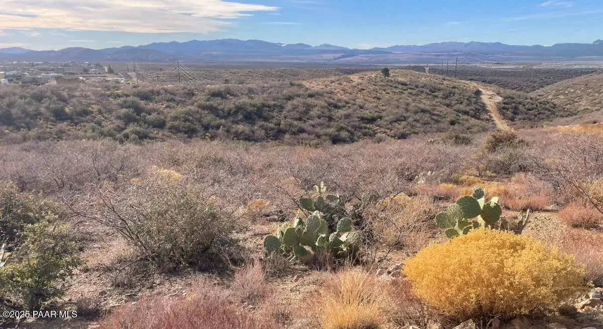 8470-256 W Webster Road, Wilhoit, AZ 86332 - #1