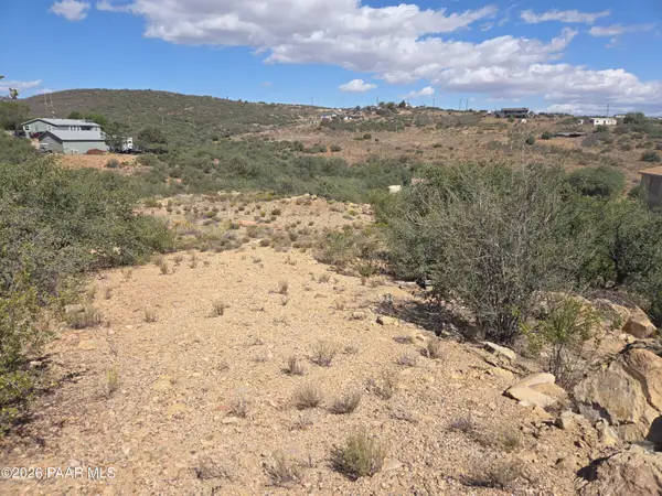 11830 E Yavapai Drive, Dewey-Humboldt, AZ 86327