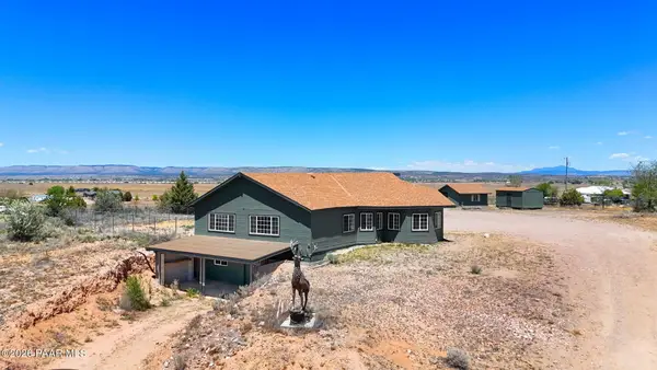 780 W Willow Wind Trail, Paulden, AZ 86334
