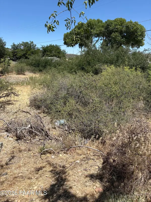 12757 E Fair Mist Avenue, Mayer, AZ 86333