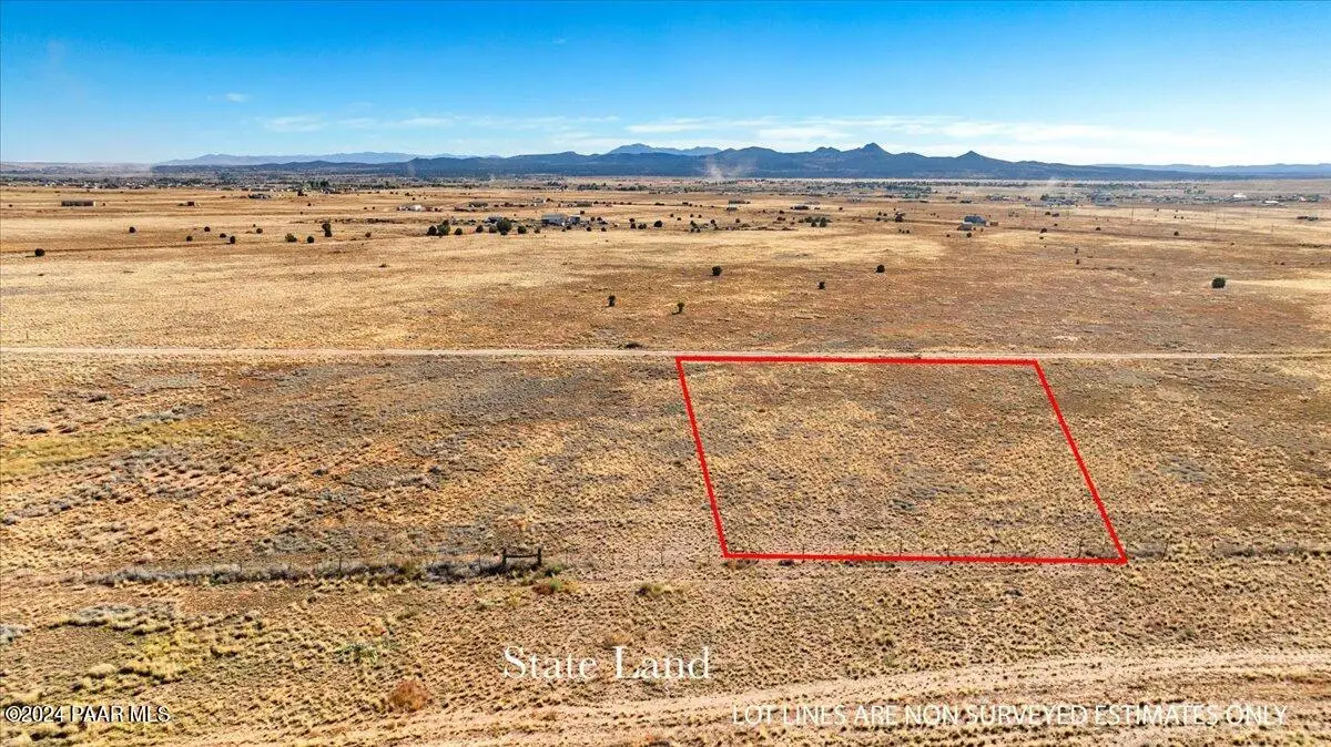 3294 W Limestone Drive, Paulden, AZ 86334 - #1