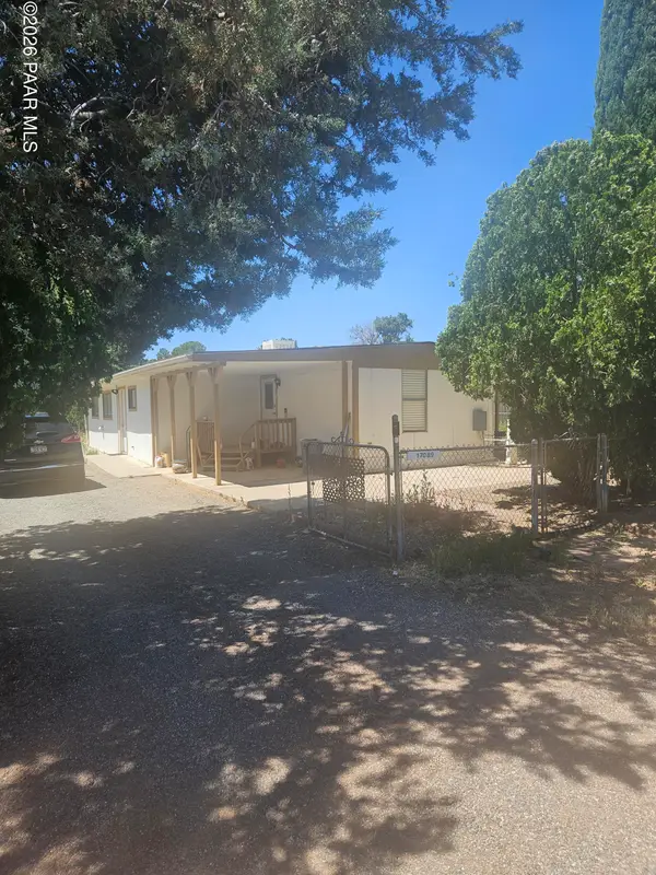 17089 E Lakeview Drive #27, Mayer, AZ 86333
