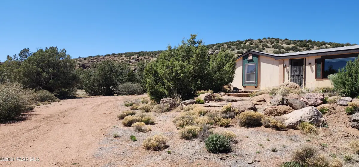 21095 E Mckenzie Drive, Kingman, AZ 86401 - #1
