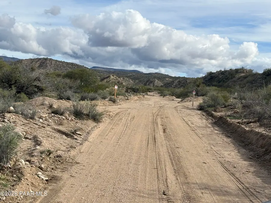 201-28-129 Back Road, Kingman, AZ 86401 - #2