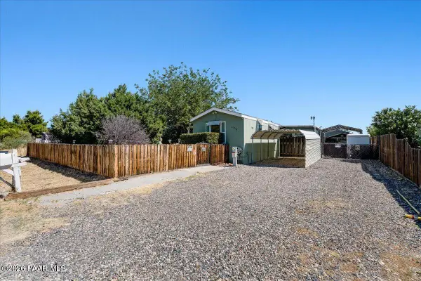 20794 E Zaragoza Drive, Mayer, AZ 86333