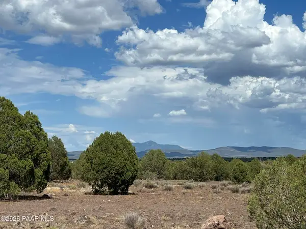 76 N Cattle Drive, Ash Fork, AZ 86320