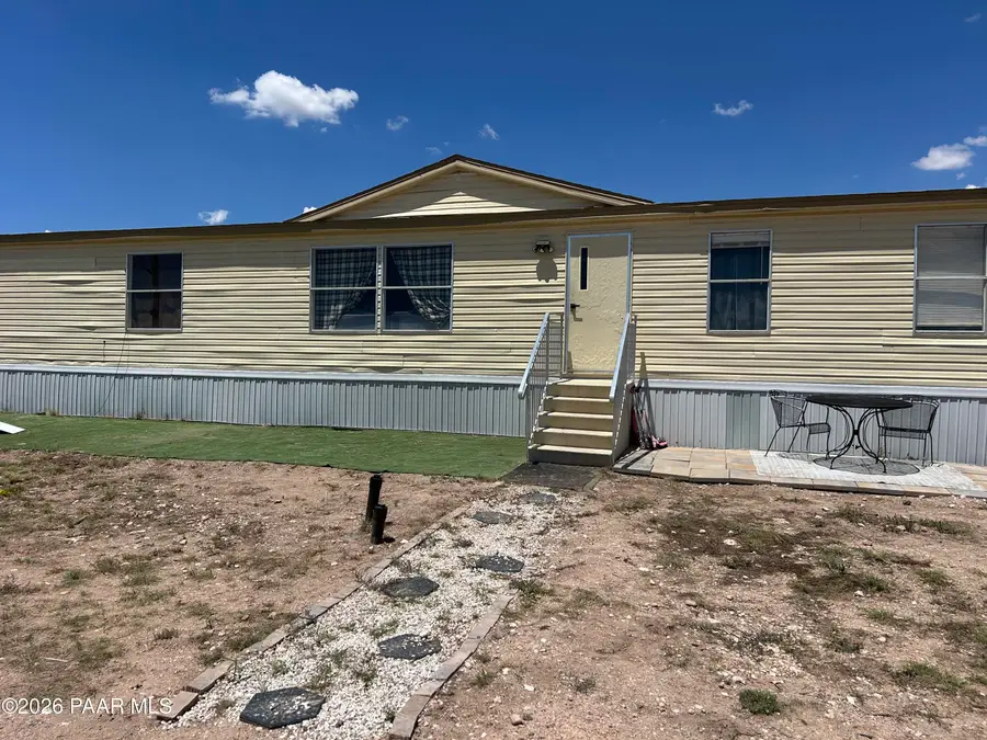 25284 W El Dorado Drive, Seligman, AZ 86337 - #2