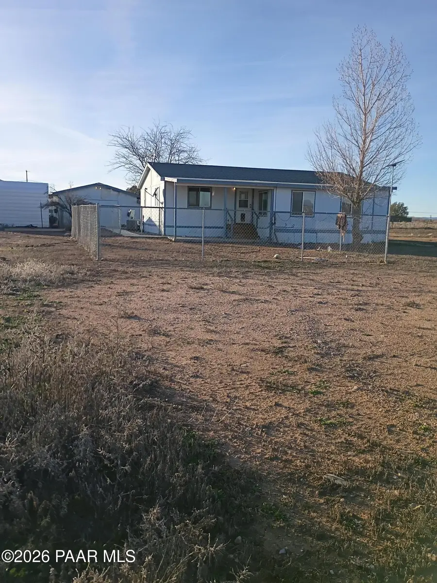 2050 W Curtis Ranch Road, Paulden, AZ 86334 - #2