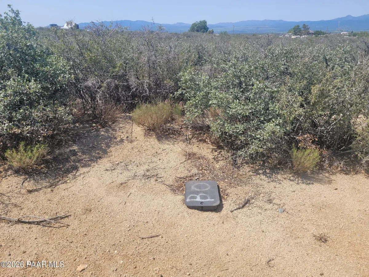 8155 W Barrington Road, Wilhoit, AZ 86332 - #1