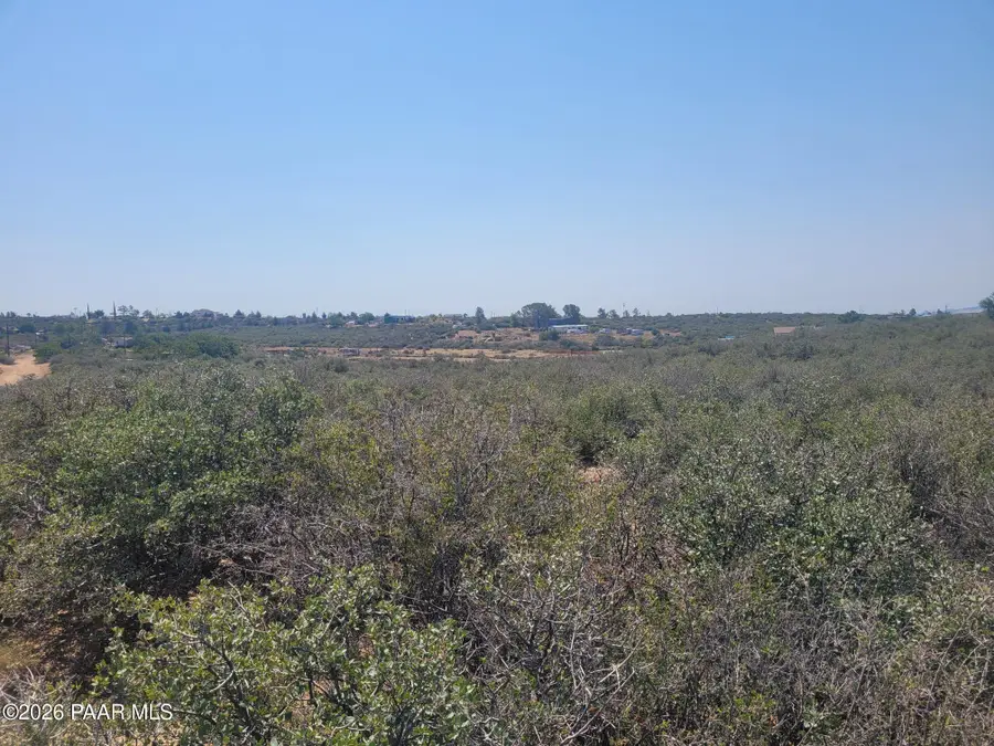 8155 W Barrington Road, Wilhoit, AZ 86332 - #2