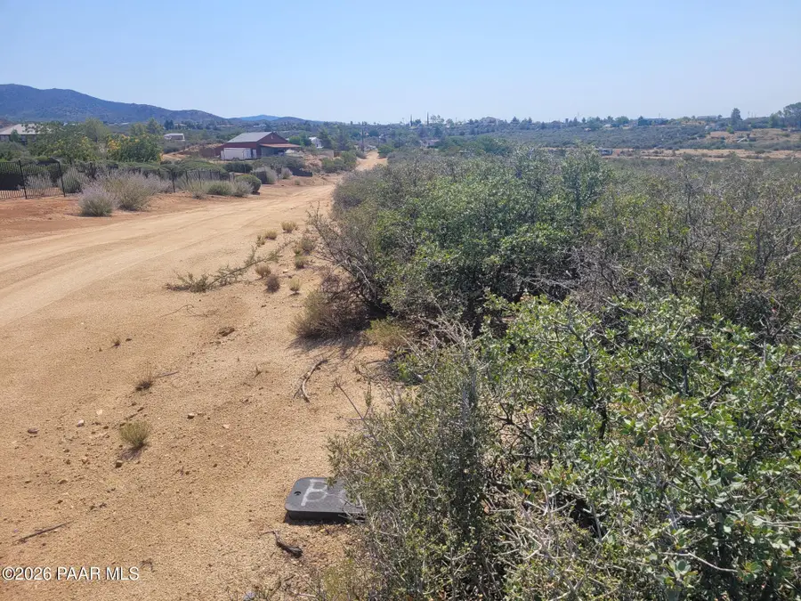8155 W Barrington Road, Wilhoit, AZ 86332 - #3