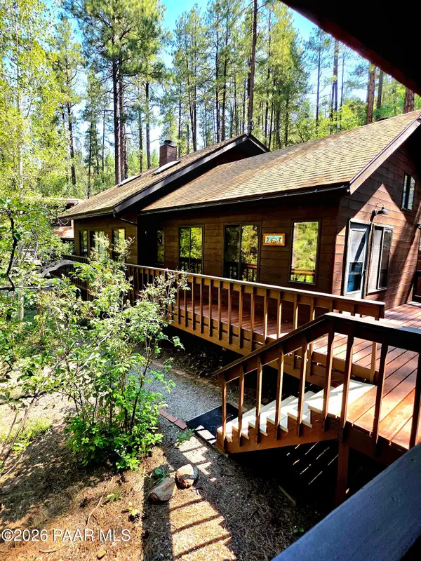 8375 S Breezy Pine Road, Mayer, AZ 86333