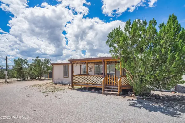 53770 N Mesa Drive, Seligman, AZ 86337