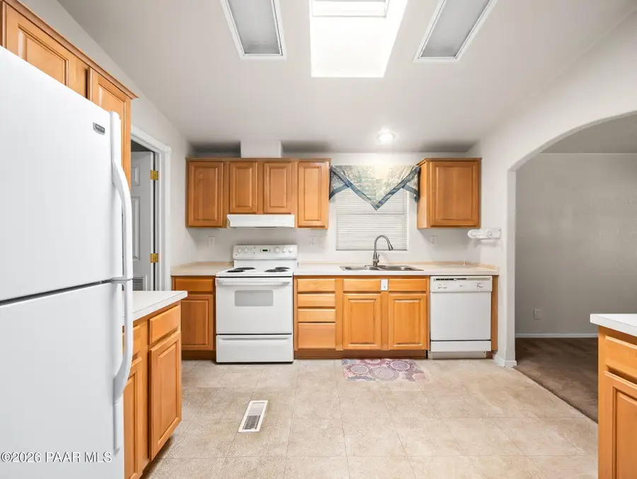 30834 S Meandering Lane, Congress, AZ 85332 - #3
