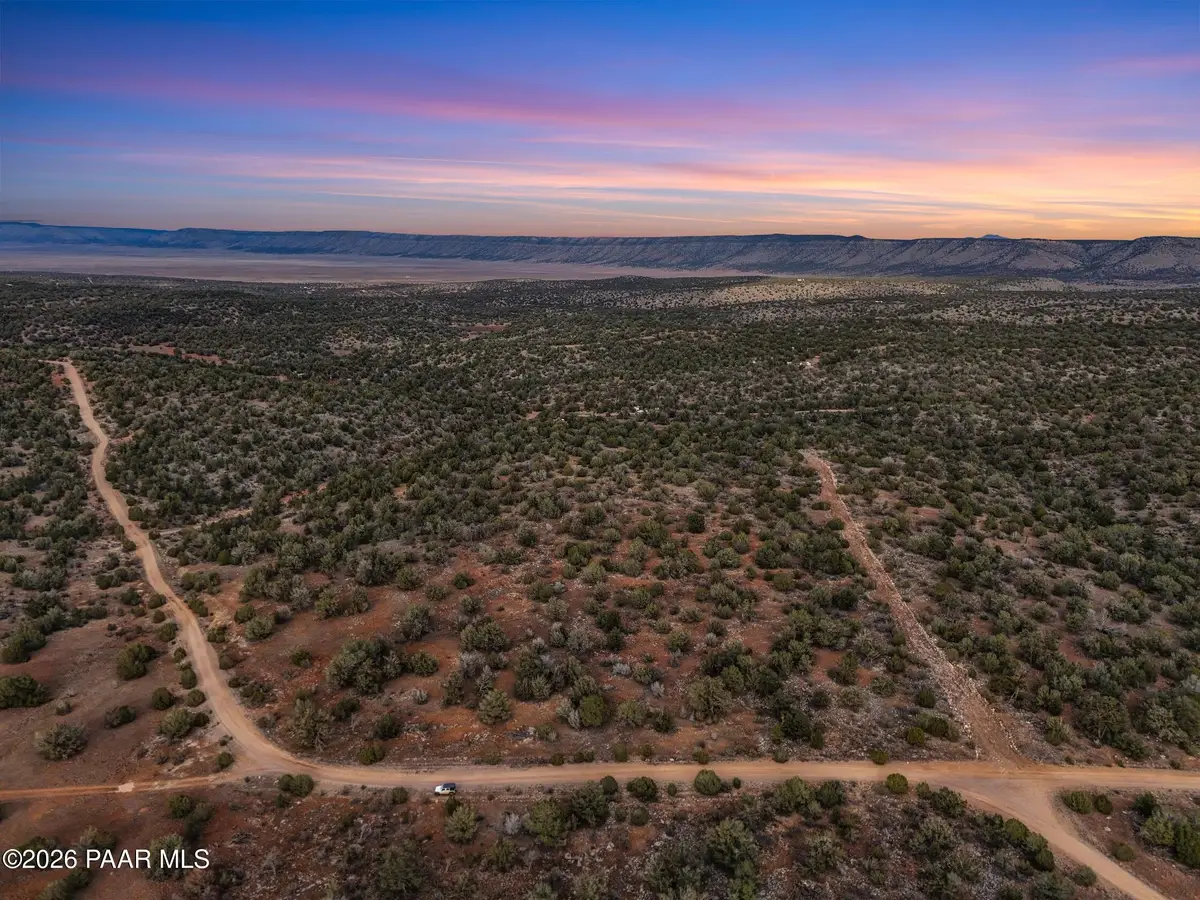 54473 N Shadow Mountain Parkway, Seligman, AZ 86337 - #1