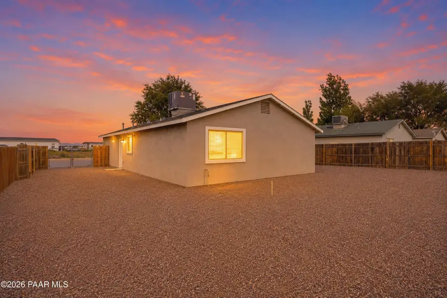 24411 N Diamond Head Avenue, Paulden, AZ 86334 - #2