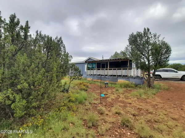 43900 N Anvil Rock Road, Seligman, AZ 86337