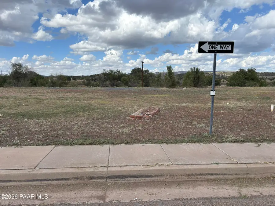 120 W Lewis Avenue, Ash Fork, AZ 86320 - #3
