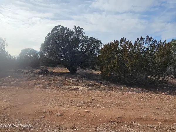 56056 N Bridge Canyon Parkway, Seligman, AZ 86337