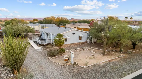30931 S Running Horse Road, Congress, AZ 85332