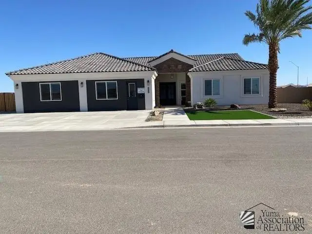 4595 S Villa Serena Dr, Yuma, AZ 85365 - Image #1