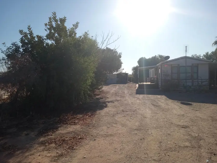 8864 S PIRTLE CT, Wellton, AZ 85356 - Image #2