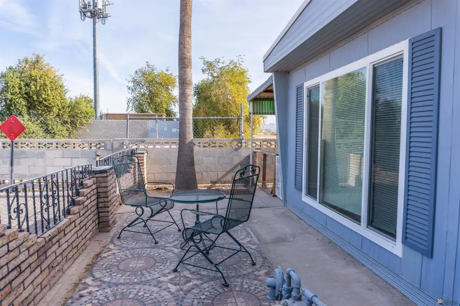 399 W TETON DR, Yuma, AZ 85365 - Image #3