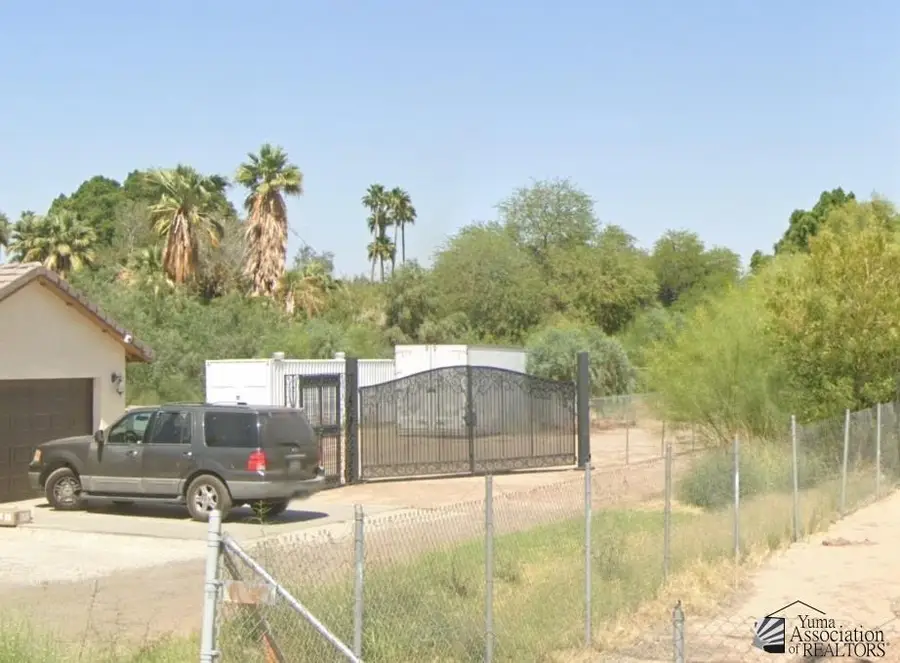 3520 W CRANE ST, Yuma, AZ 85364 - Image #2