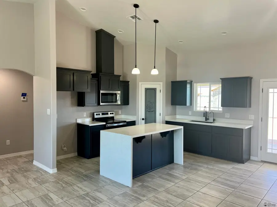 11822 S GILA ST, Wellton, AZ 85356 - Image #2