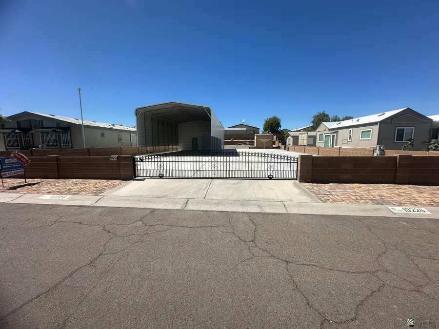 10226 S SUMMER AVE, Yuma, AZ 85365 - Image #3