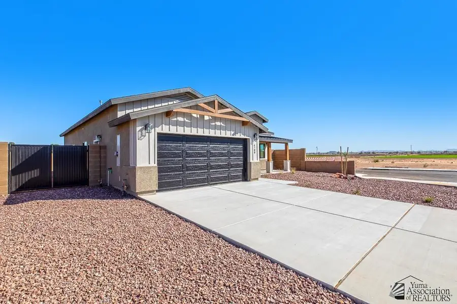 4237 W 31 PL, Yuma, AZ 85364 - Image #2